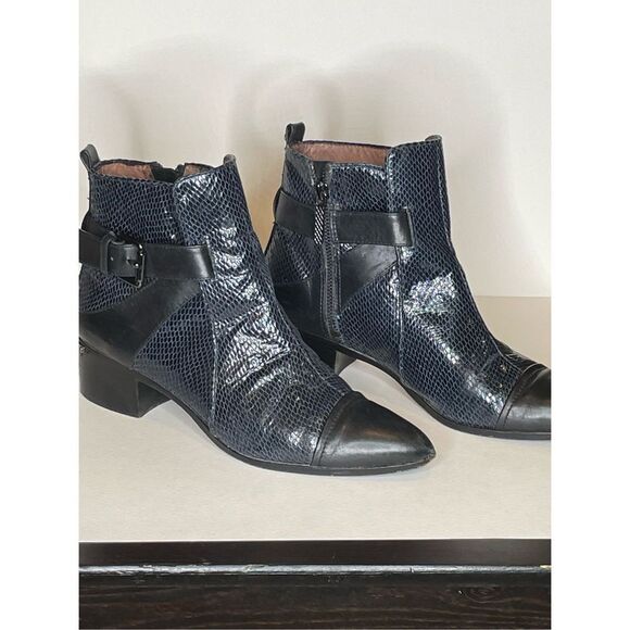 Donald Pliner Womens  Blue Snakeskin and Leather Ankle Boots - Picture 5 of 10